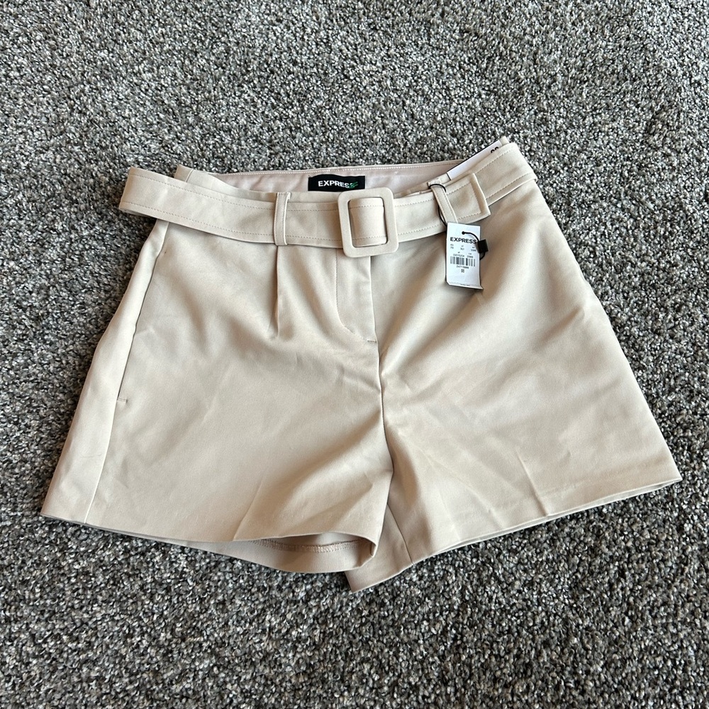 NWT Express Tan Shortie High Rise Shorts with Belt